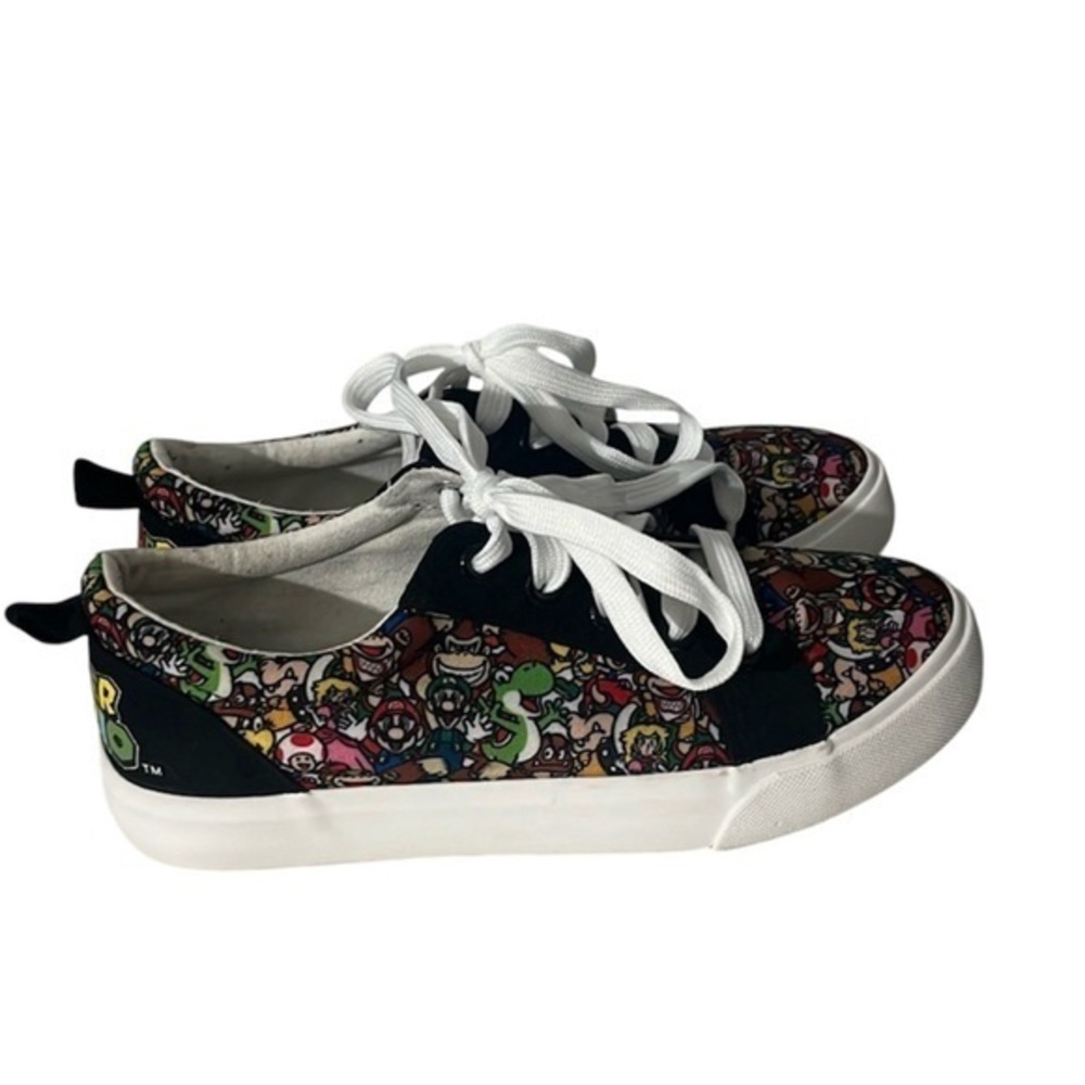 GroundUp Super Mario Brothers Boys Girls Unisex Canvas Sneakers Size 4